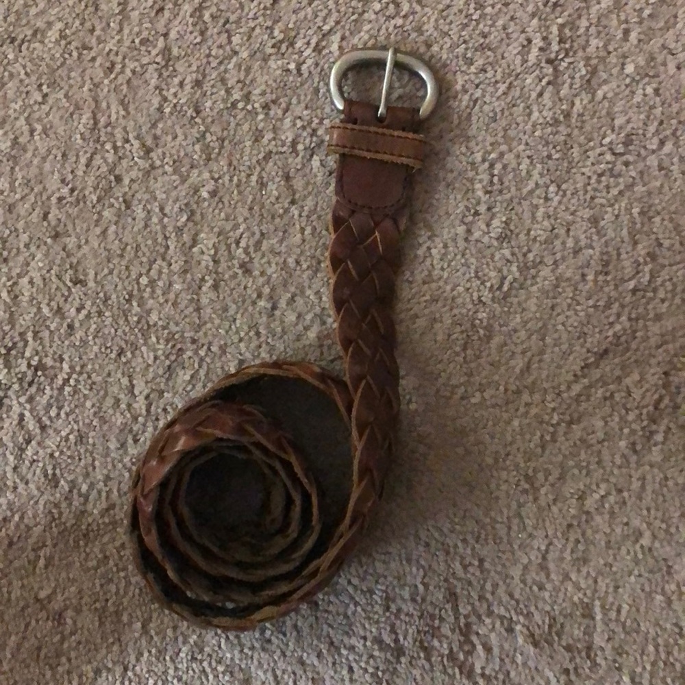 Leather woven belt!